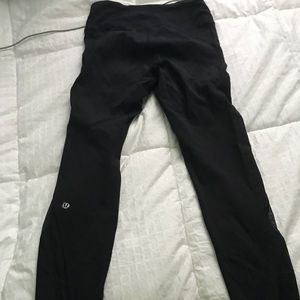 Lululemon workout leggings size 6